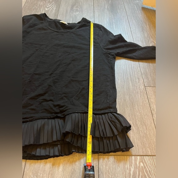 J. Crew Black Crewneck Sweatshirt With Pleated Trim,  M 100% Cotton - Picture 8 of 8